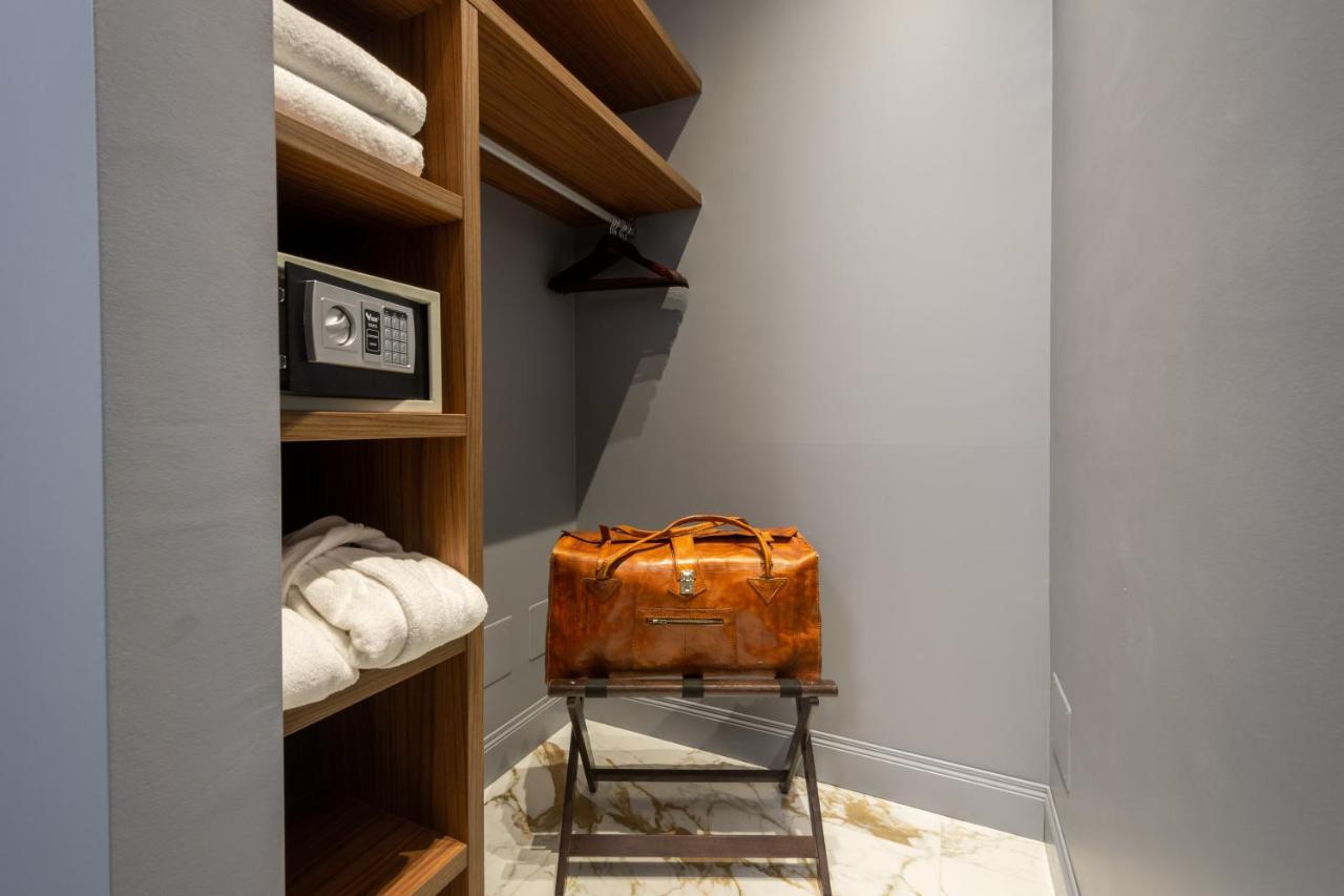 Palazzo Del Carretto-Art Apartments And Guesthouse Turin Luaran gambar