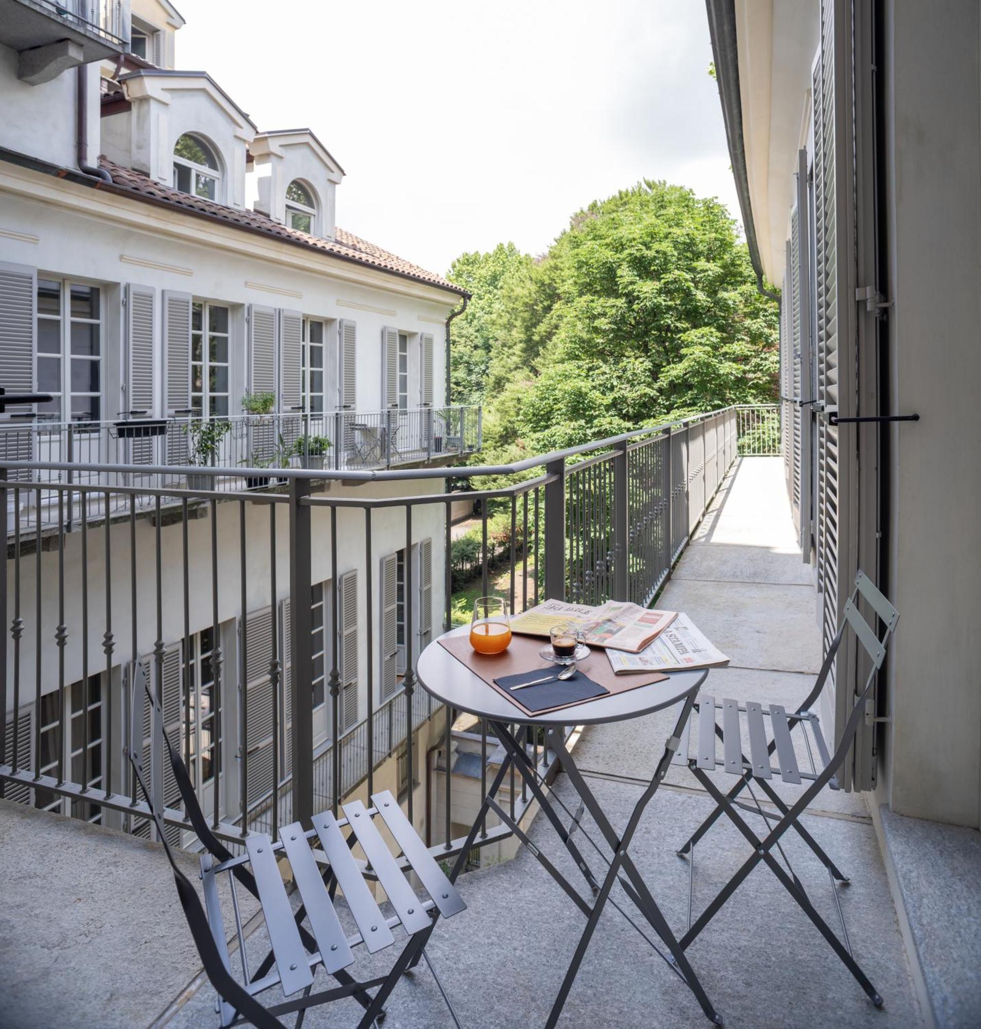 Palazzo Del Carretto-Art Apartments And Guesthouse Turin Luaran gambar